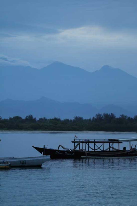 lombok-gili-trawangan-blue-water